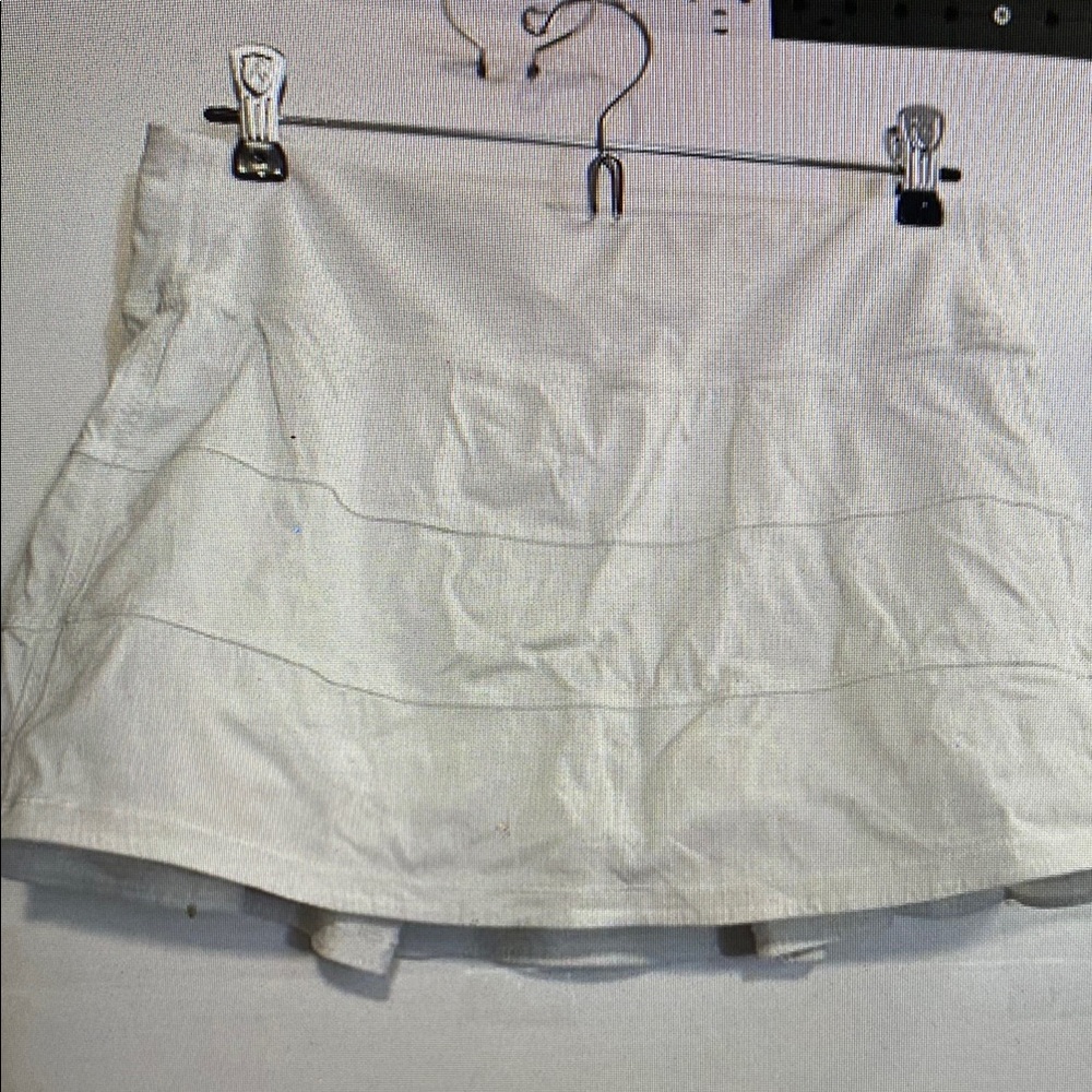 Lululemon Athletica Tan and White Skort